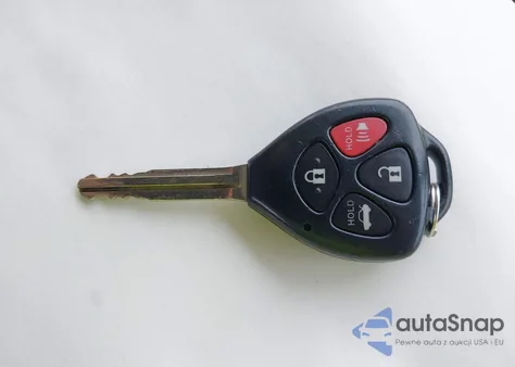 2013 Toyota Corolla Le z USA, uszkodzony, nr VIN 2T1BU4EE4DC989280